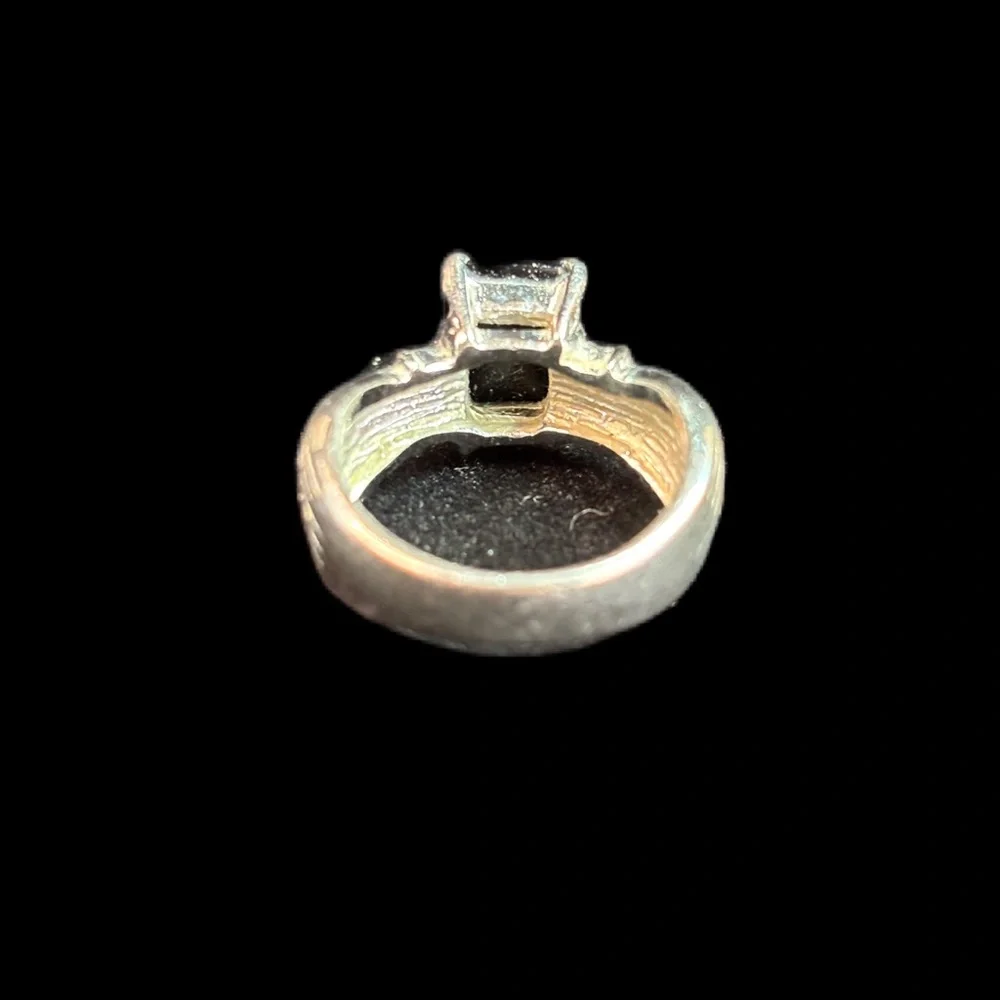 VTG Black and Silver Ring